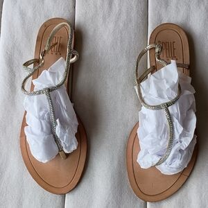 Pelle Moda Women's Sparkling Sandals_10